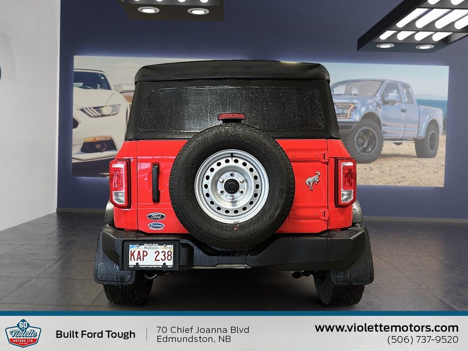 Ford Bronco Base 2023
