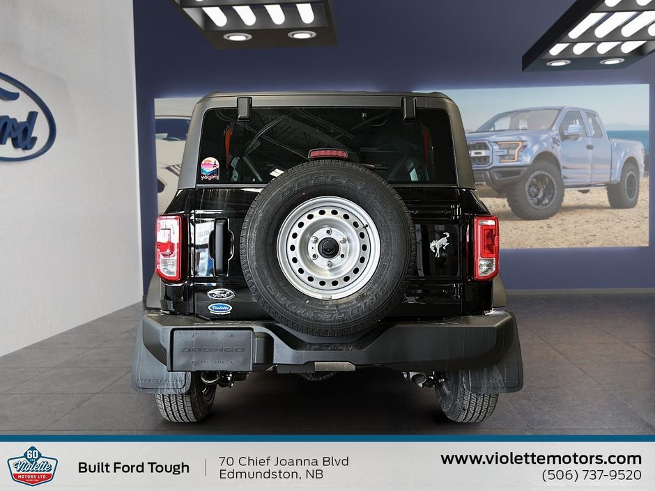Ford Bronco Base 2025