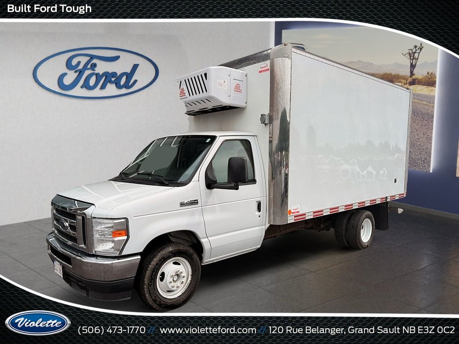 Ford E-Series Cutaway BASE 2021