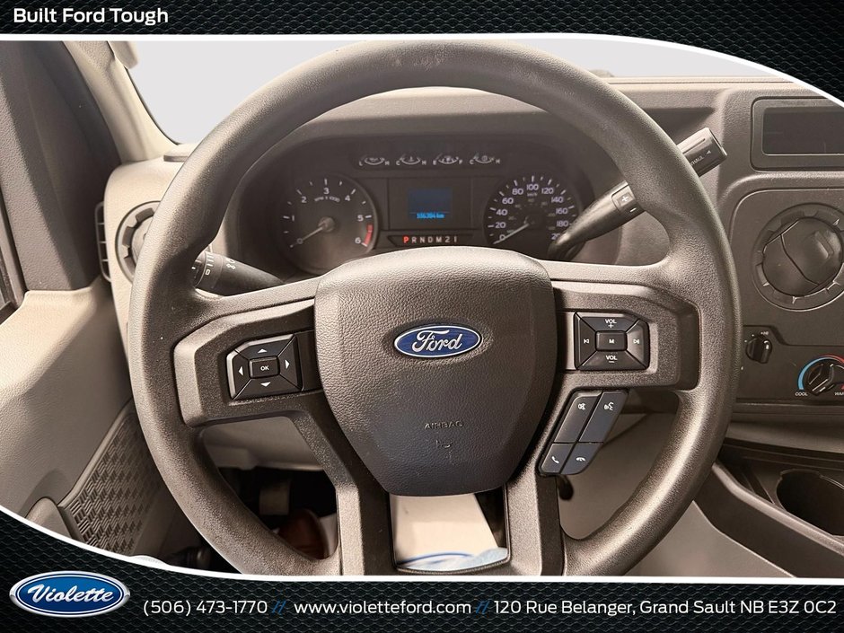 Ford E-Series Cutaway BASE 2021