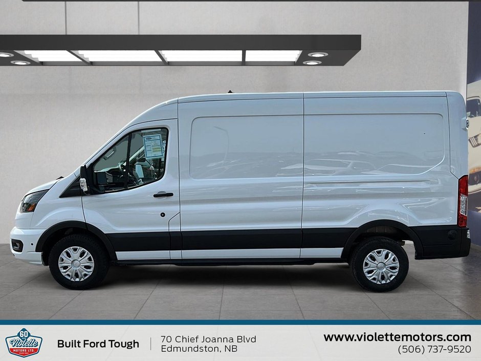 2025 Ford E-Transit Cargo Van BASE