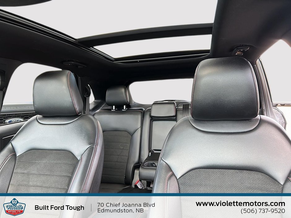 2022 Ford Edge ST Line