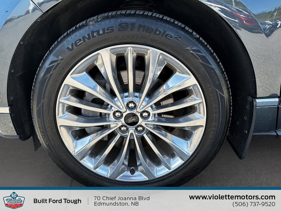 2024 Ford Edge Titanium