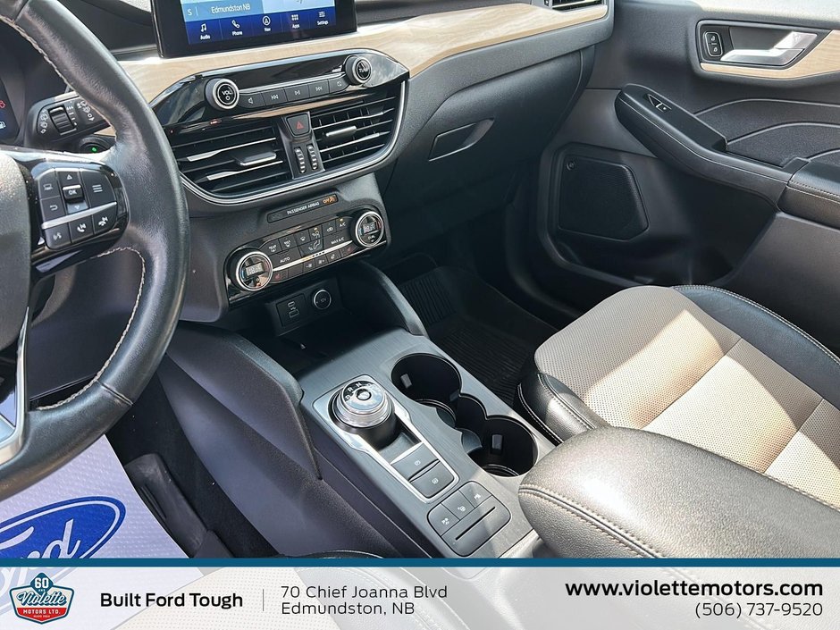2021 Ford Escape Titanium Hybrid