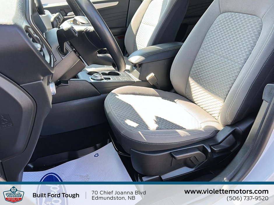 2021 Ford Escape SE