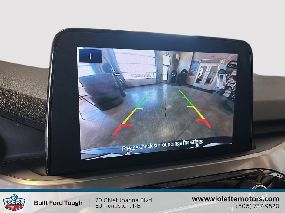 2022 Ford Escape Titanium Hybrid