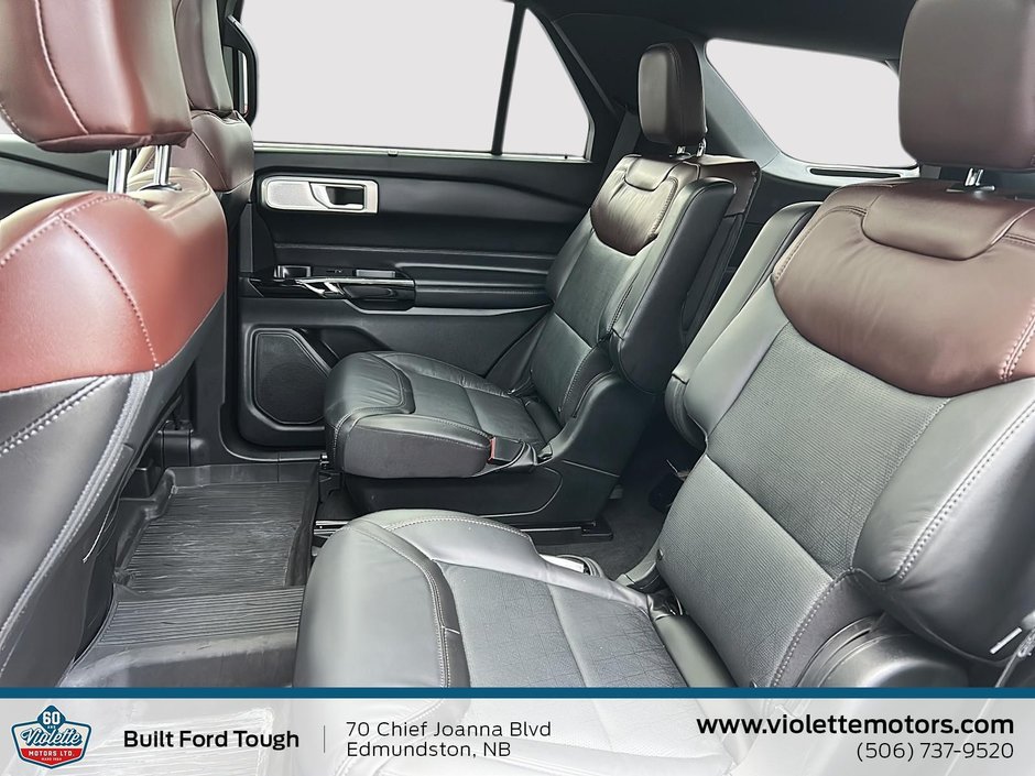 Ford Explorer Platinum 2022