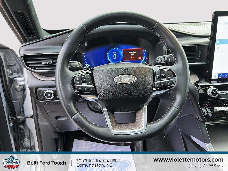 Ford Explorer Platinum 2022