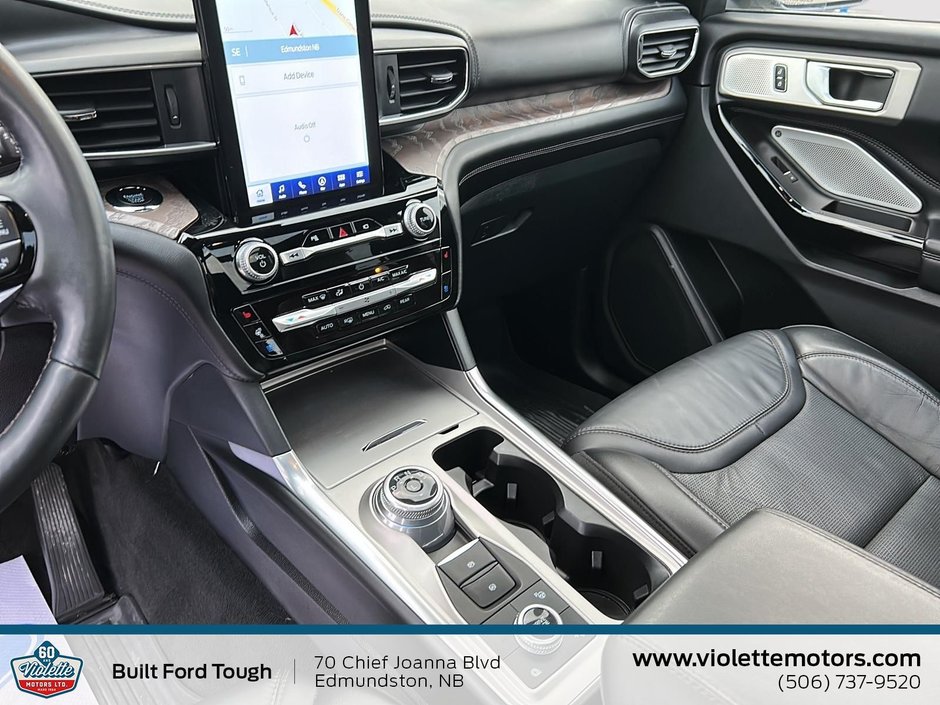 Ford Explorer Platinum 2022