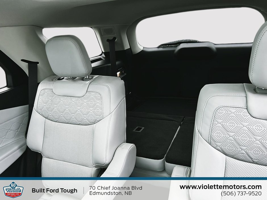 2025 Ford Explorer Platinum