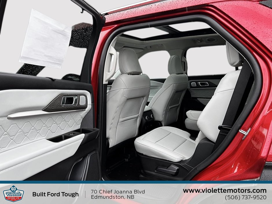 2025 Ford Explorer Platinum