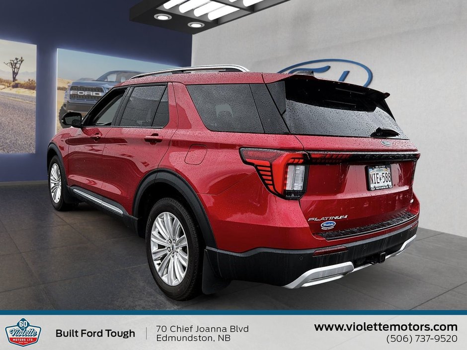 2025 Ford Explorer Platinum