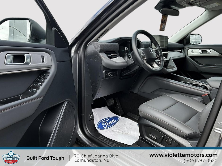 Ford Explorer Active w/200A Pkg 2026