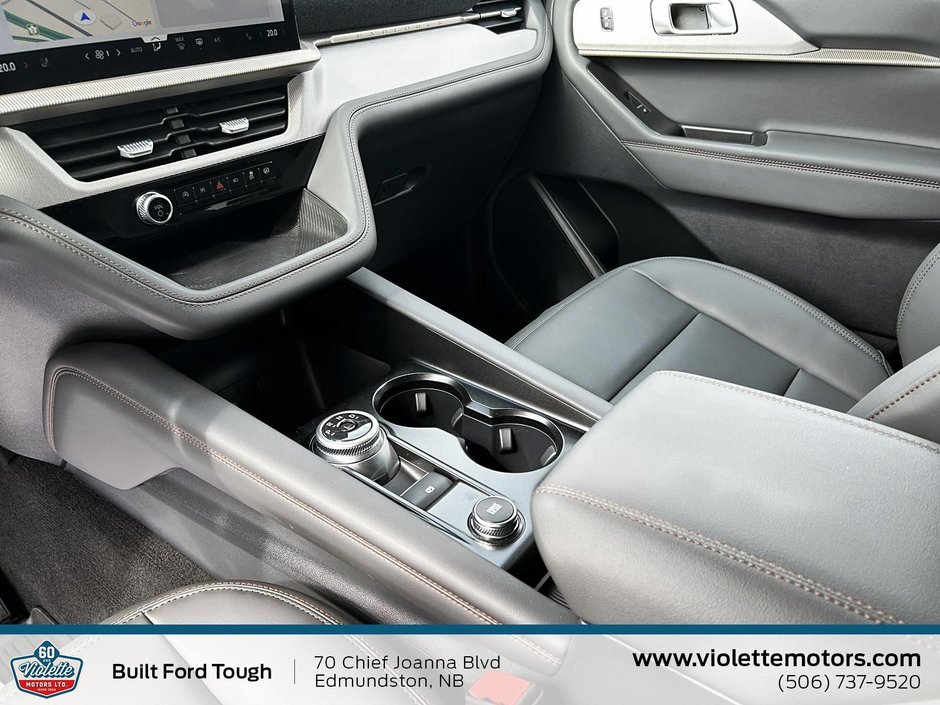 Ford Explorer Active w/200A Pkg 2026