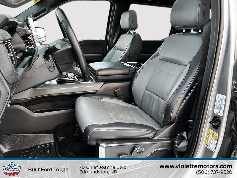 2022 Ford F-150 Lightning LARIAT