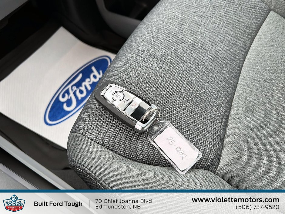 2025 Ford F-150 Lightning XLT