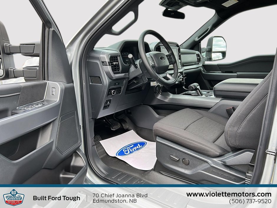 Ford F-150 XLT 2025