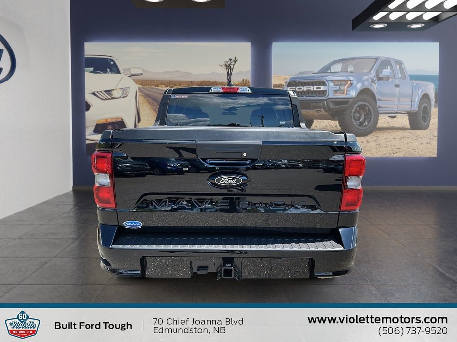 2025 Ford Maverick Lobo Standard