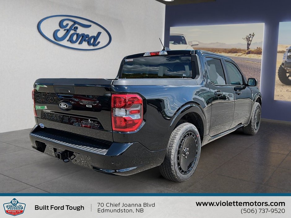 2025 Ford Maverick Lobo Standard