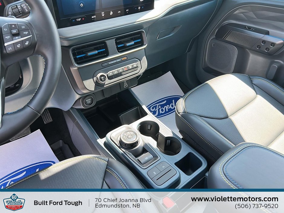 2025 Ford Maverick Lobo Standard