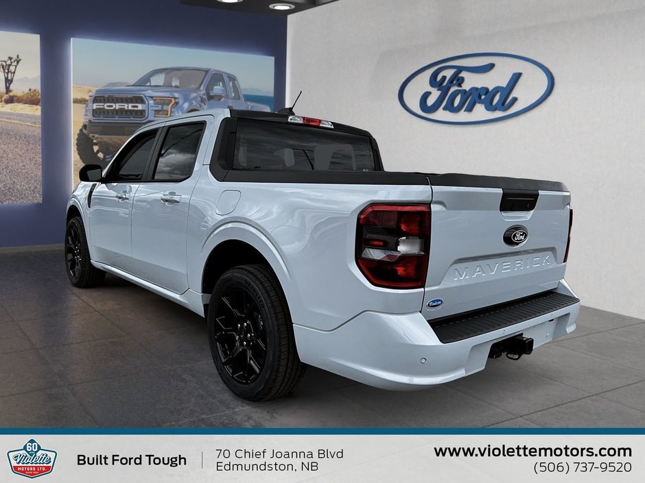 2026 Ford Maverick Lobo Standard