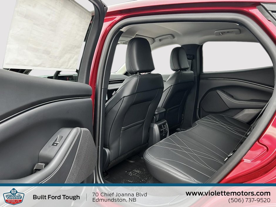 Ford Mustang Mach-E Select 2025