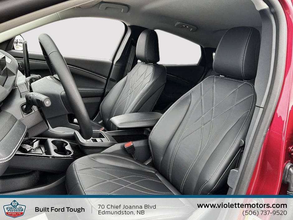 Ford Mustang Mach-E Select 2025