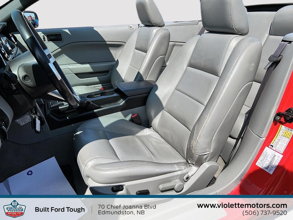 2006 Ford Mustang BASE