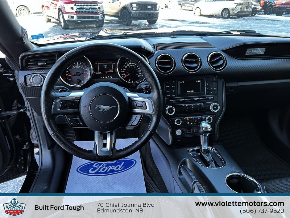 Ford Mustang V6 2015