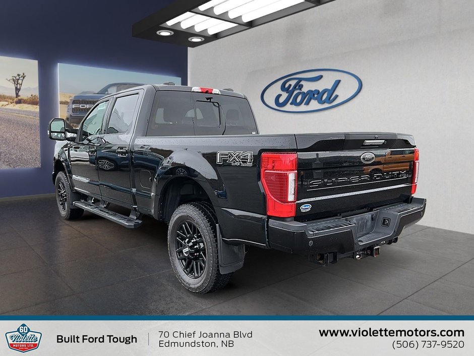 Ford Super Duty F-250 SRW LARIAT 2022