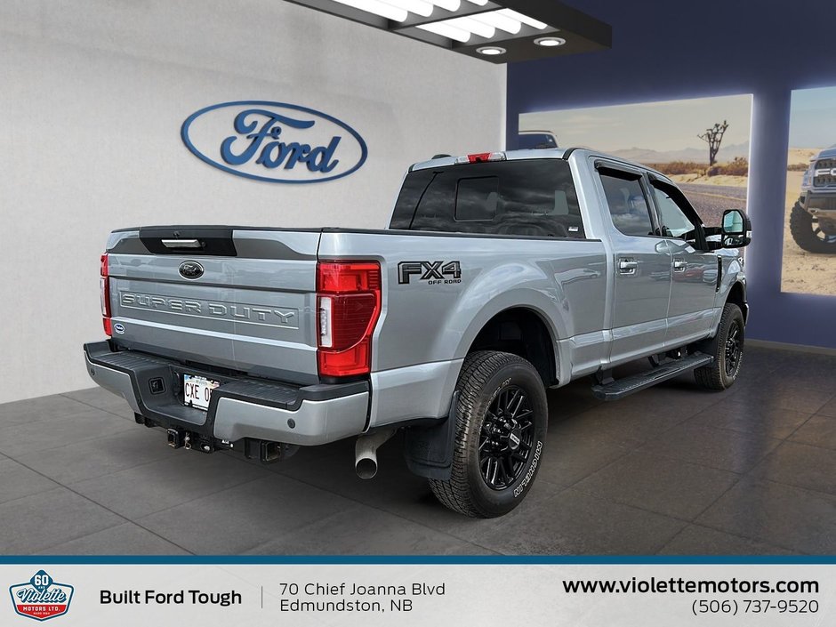 Ford Super Duty F-250 SRW LARIAT 2022