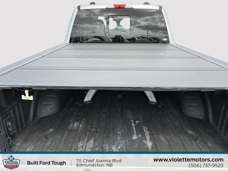 Ford Super Duty F-250 SRW LARIAT 2022