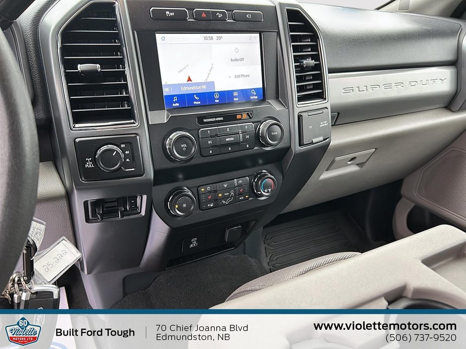 Ford Super Duty F-250 SRW XLT 2022