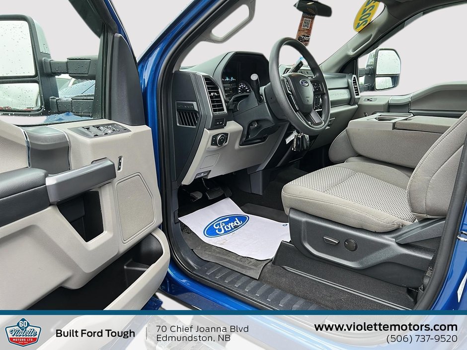 Ford Super Duty F-250 SRW XLT 2022