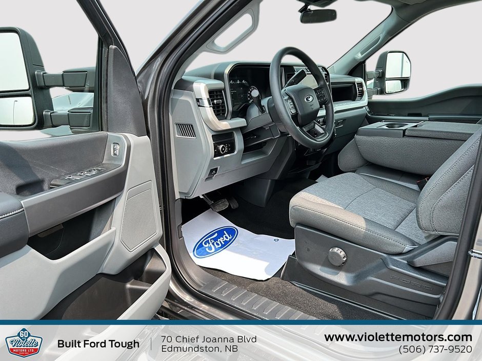 2025 Ford Super Duty F-250 SRW XL