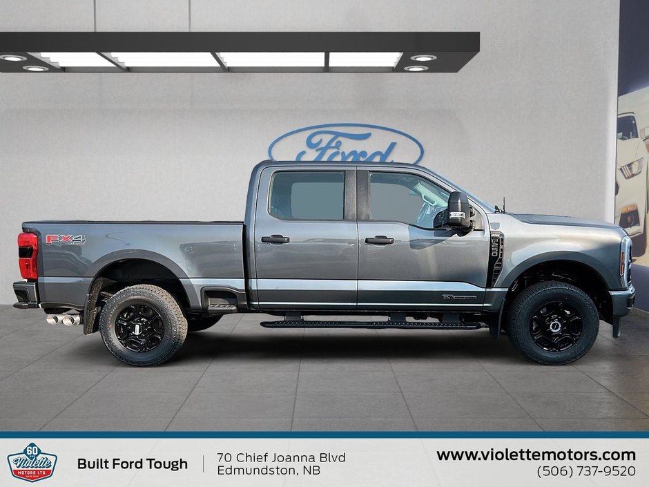 Ford Super Duty F-250 SRW  2025