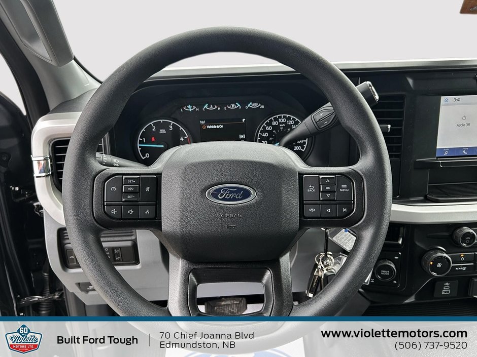 Ford Super Duty F-250 SRW XL 2026