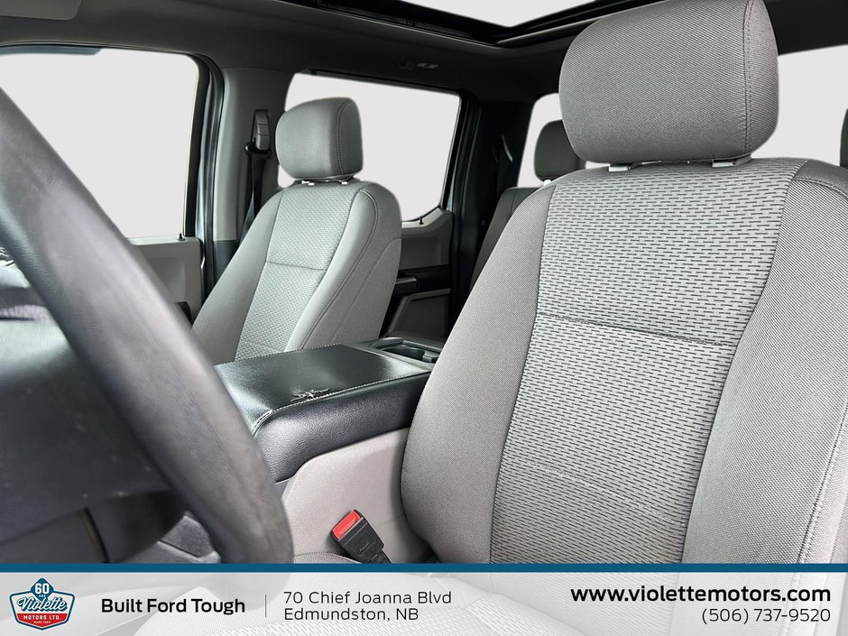 Ford Super Duty F-350 DRW XLT 2022
