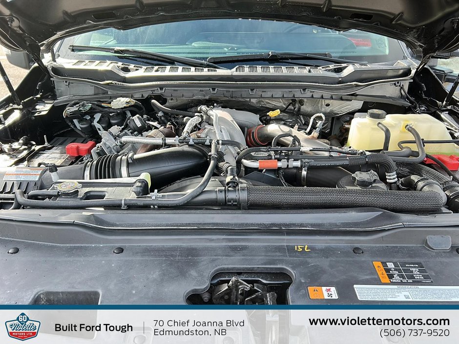 Ford Super Duty F-350 DRW XLT 2023