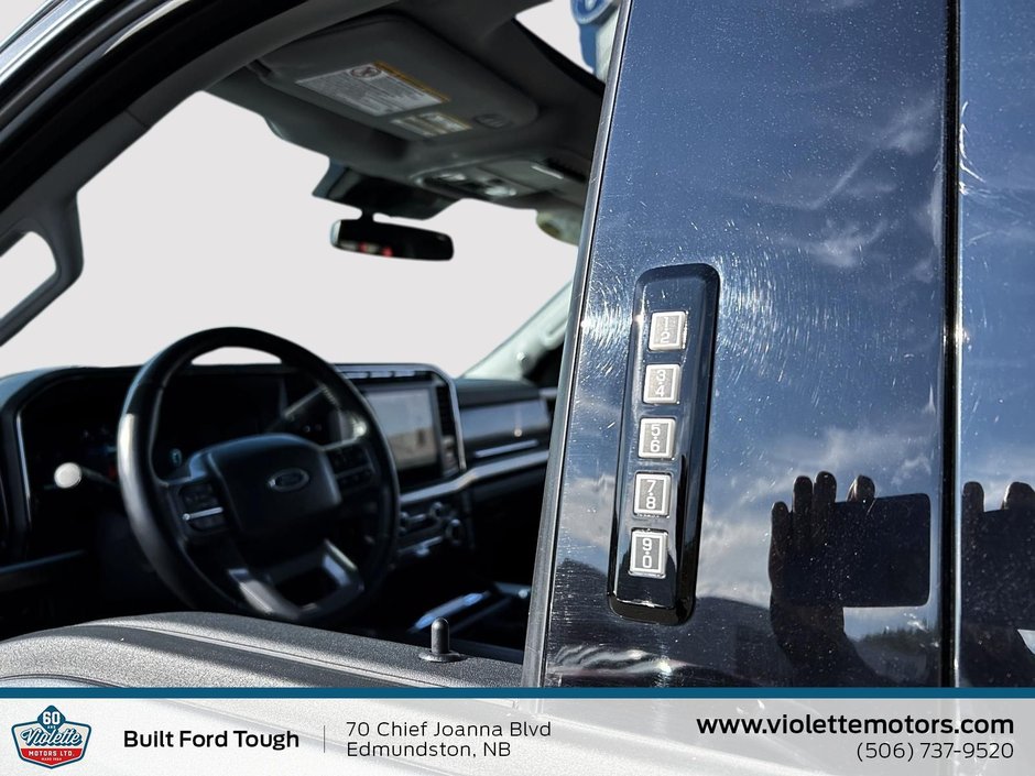 2024 Ford Super Duty F-350 SRW LARIAT