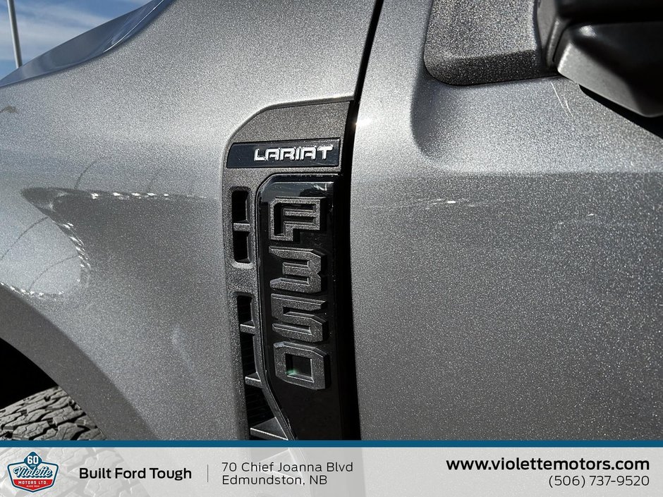 2024 Ford Super Duty F-350 SRW LARIAT
