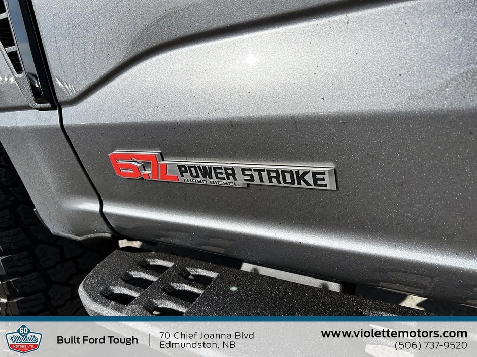 2024 Ford Super Duty F-350 SRW LARIAT