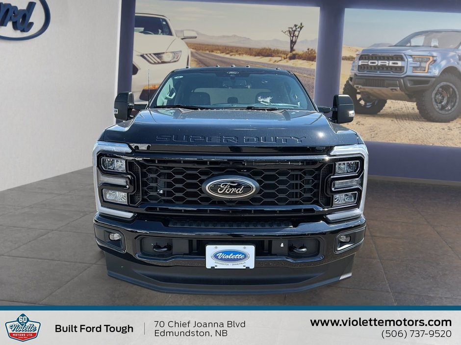 2025 Ford Super Duty F-350 SRW XLT