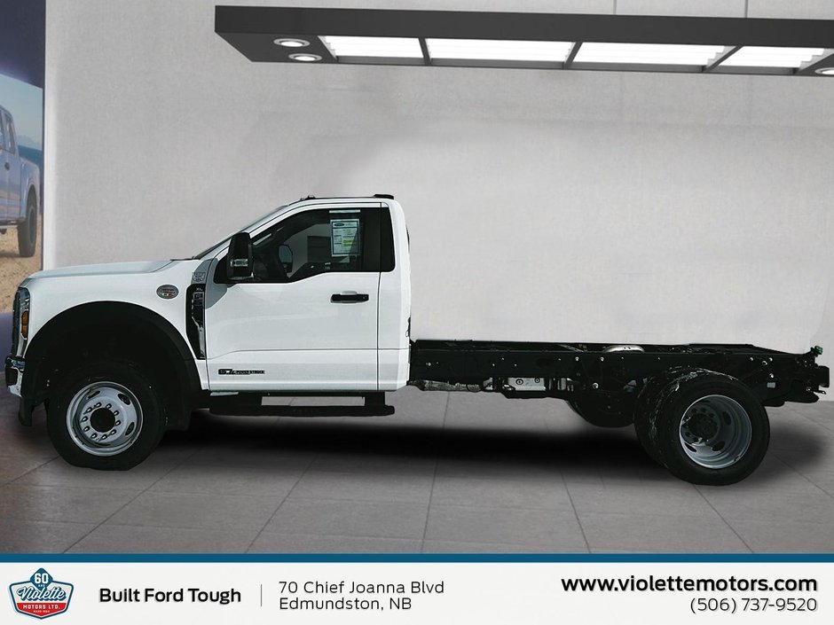 Ford Super Duty F-550 DRW XL 2026