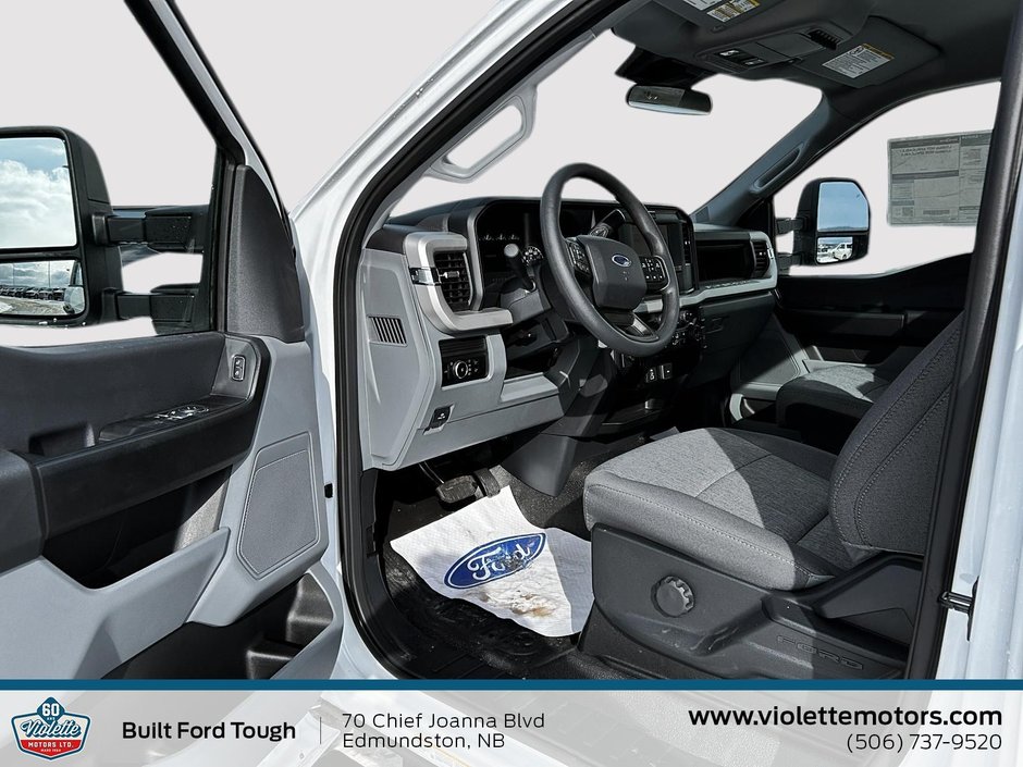 Ford Super Duty F-550 DRW XL 2026