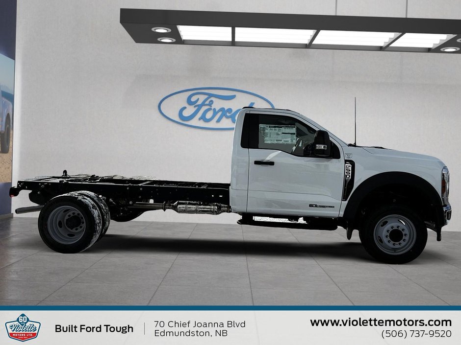 Ford Super Duty F-550 DRW XL 2026