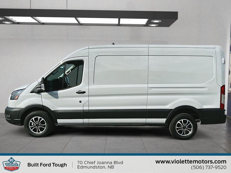 Ford Transit Cargo Van BASE 2025