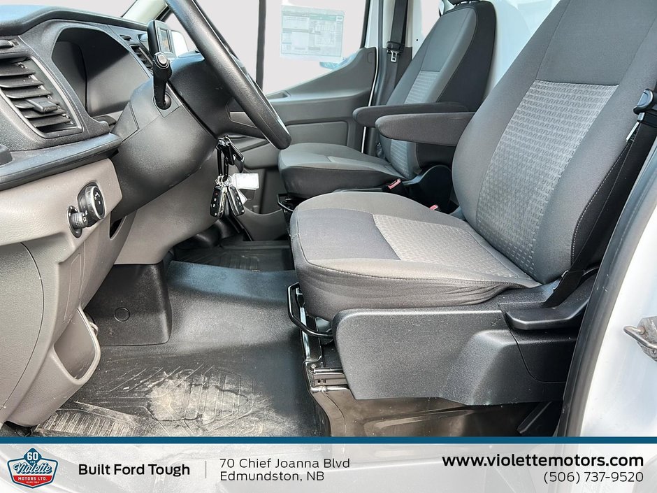 Ford TRANSIT CUTAWAY BASE 2022
