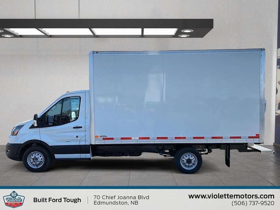 2025 Ford TRANSIT CUTAWAY BASE