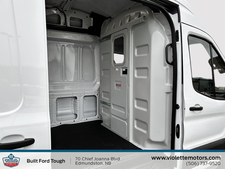 2026 Ford Transit Long 148 EL